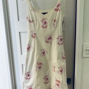Tara Jarmon white sleeveless dress with red abstract flowers